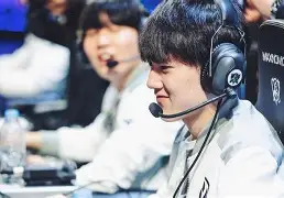JackeyLove迎来十二赛季高光表现，C9球迷沸腾！
